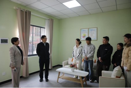 为全校师生上了一堂生动直观的安全教育